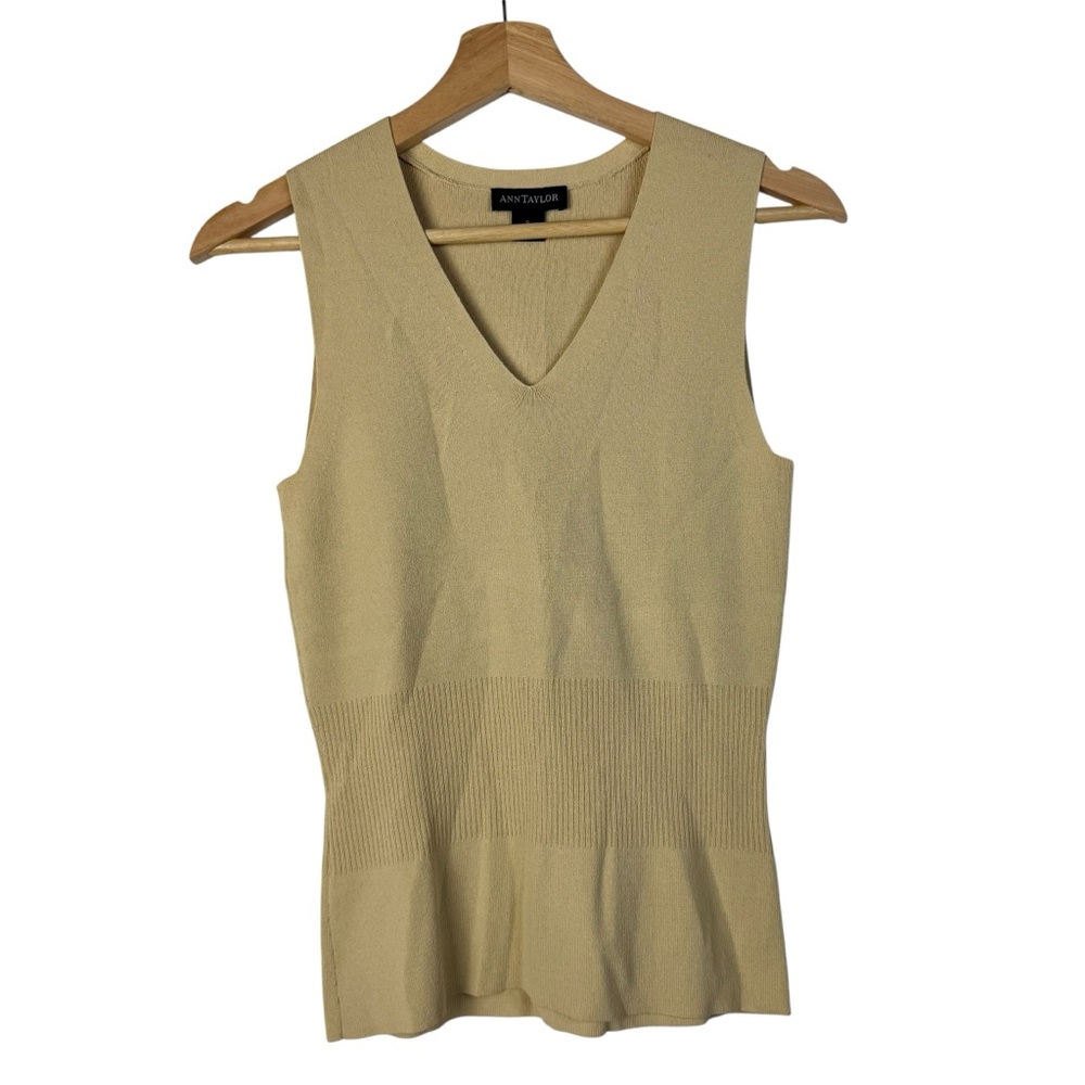 Ann Taylor Beige Y2K Fitted Knit Tank Top S